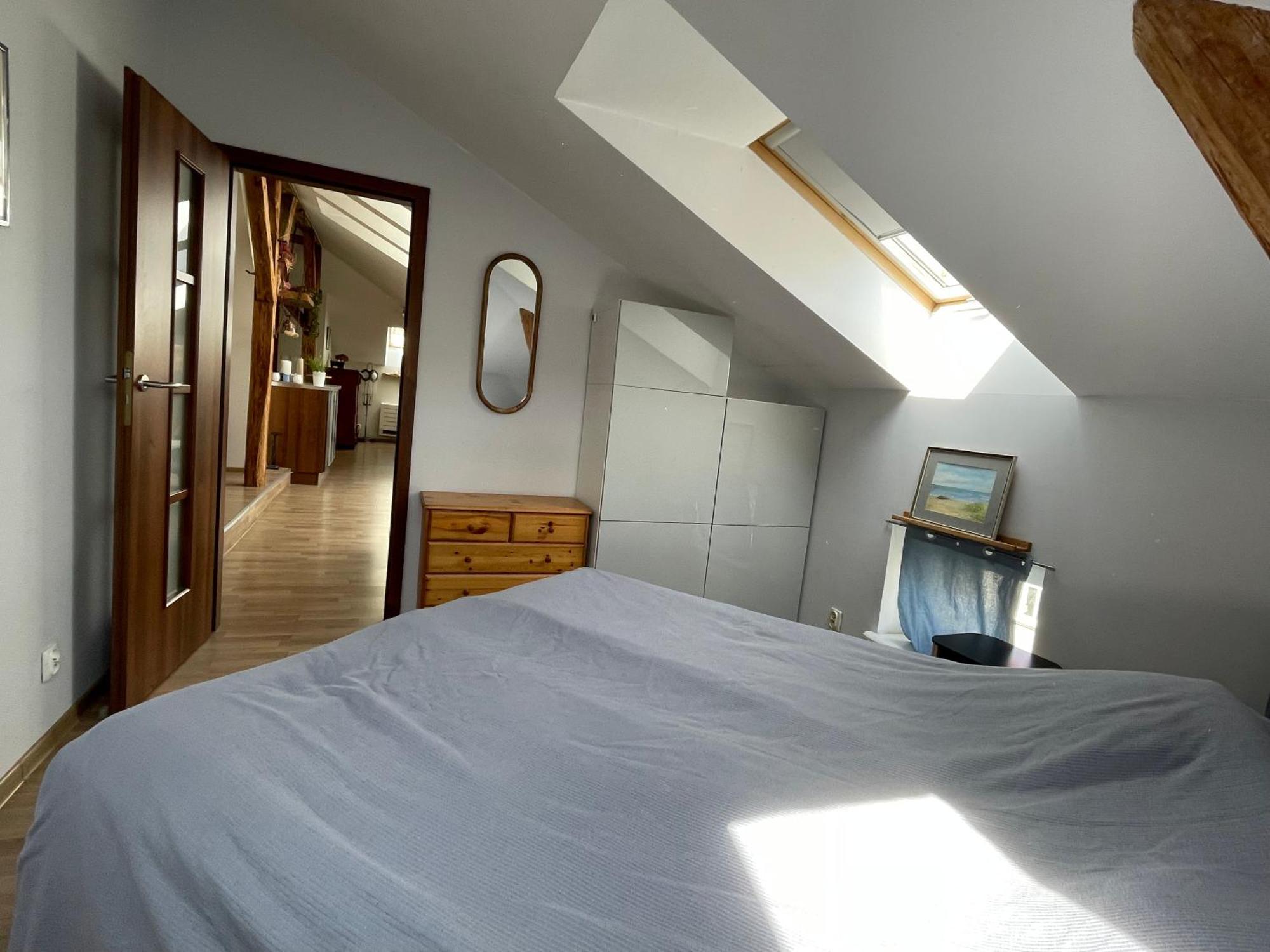 Home3city Sloneczne Poddasze Lägenhet